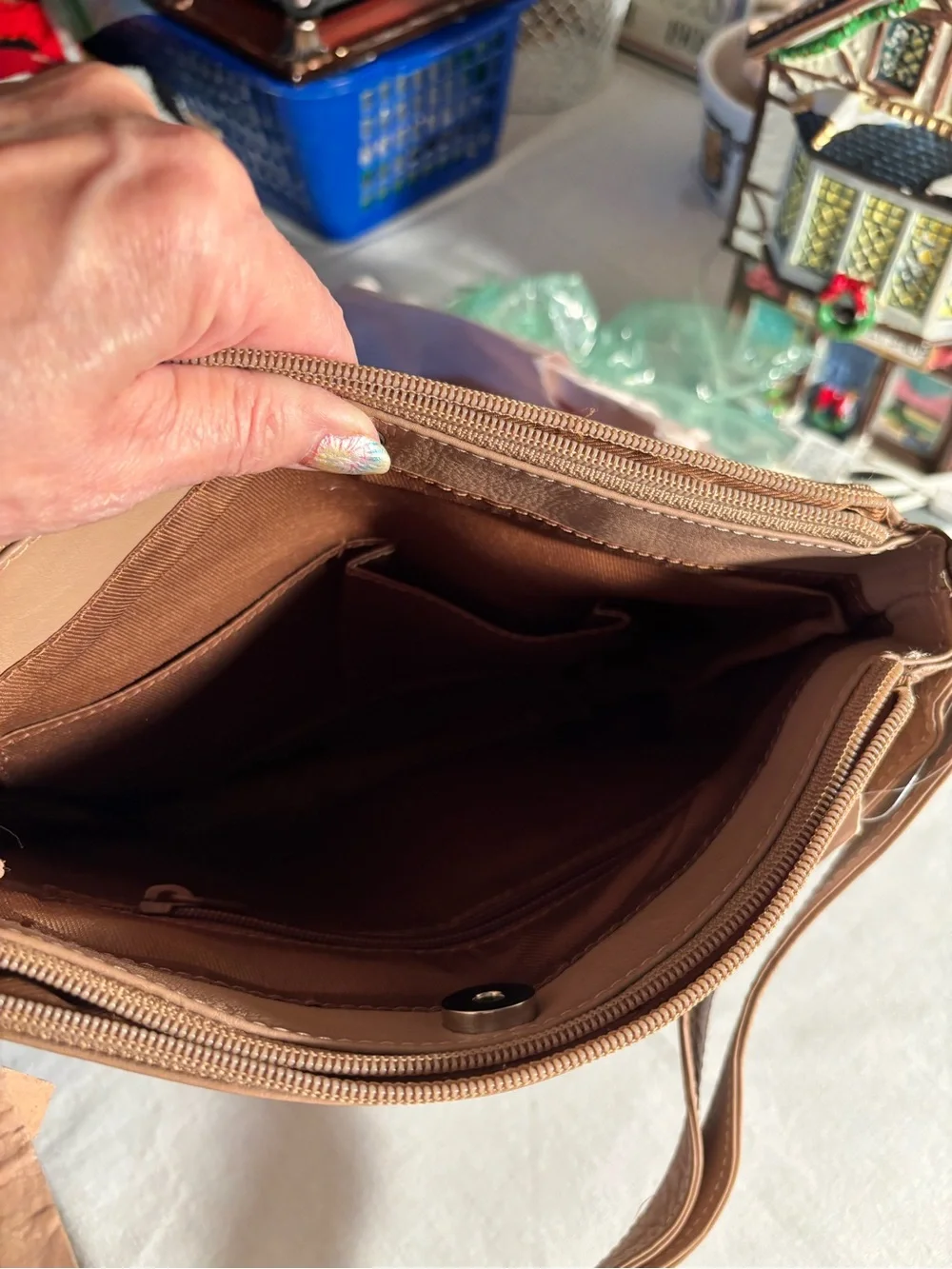 Leather Crossbody Bag in Taupe